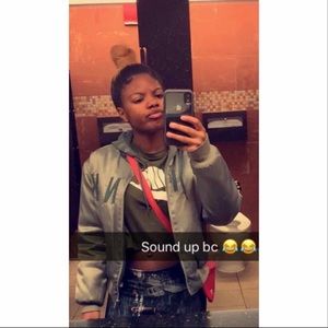 Meet Your Posher // Reed 💗